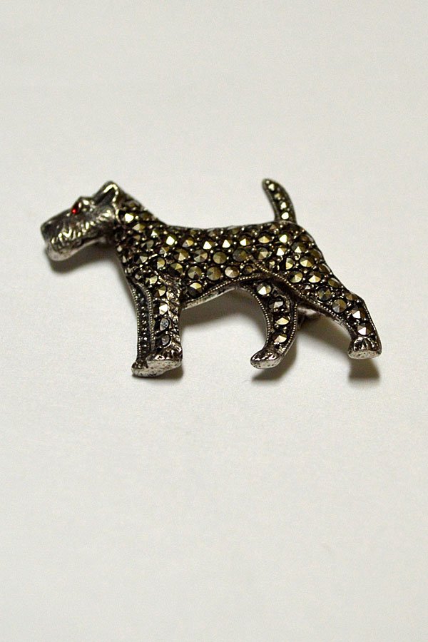 画像1: 1930'S ヴィンテージシルバーマルカジットドックブローチ コスチュームジュエリー Made in England 