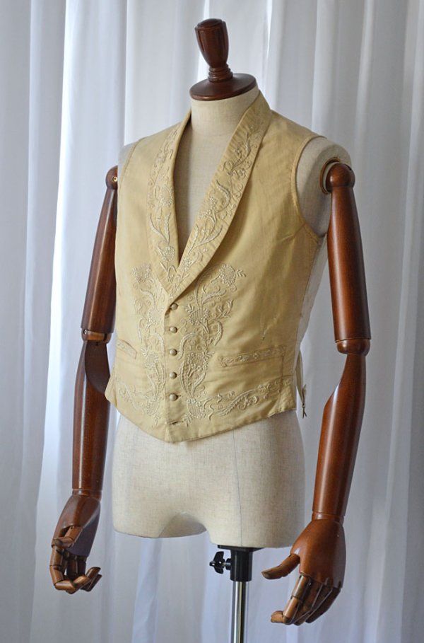 画像1: 1850s アンティークディナーウエストコート 刺繍 ビスポークオーダー品  Antique Dinner Waistcoat Handmade Made in France Bespokeorder